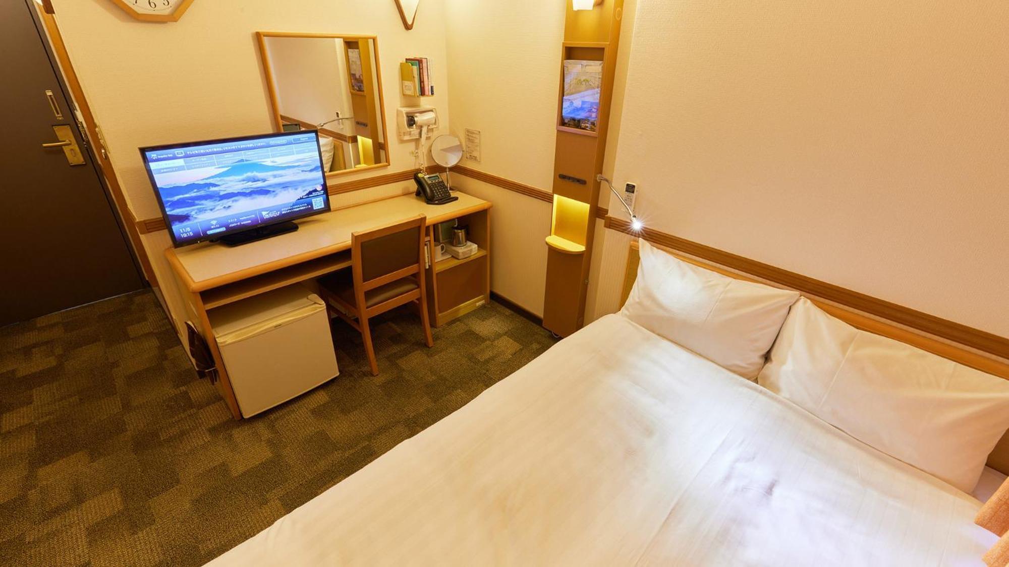 Toyoko Inn Shin-Osaka Chuo-Guchi Shinkan Room photo