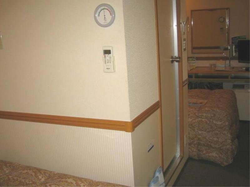 Toyoko Inn Shin-Osaka Chuo-Guchi Shinkan Exterior photo